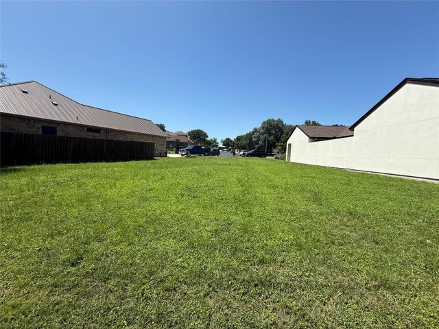1732 Nordberg, Seguin, TX 78155
