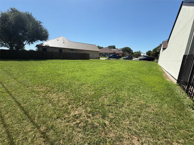1732 Nordberg, Seguin, TX 78155