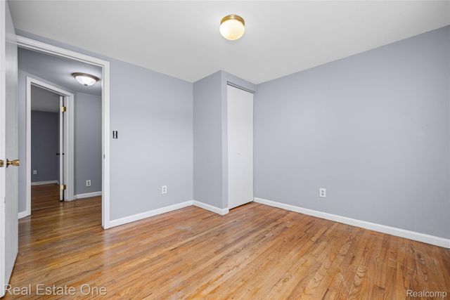 348 Decca Drive, White Lake Charter Township, MI 48386