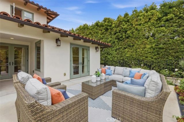 728 Cloyden Road, Palos Verdes Estates, CA 90274
