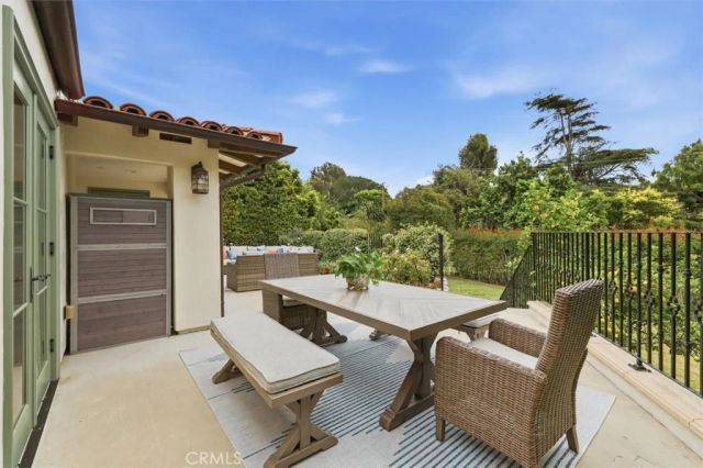 728 Cloyden Road, Palos Verdes Estates, CA 90274