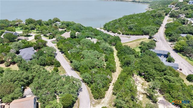 411 Buckhaven, Canyon Lake, TX 78133
