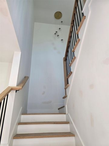 7937 Sparta Street A-B, Houston, TX 77028