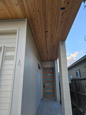 7937 Sparta Street A-B, Houston, TX 77028