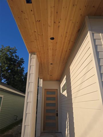 7937 Sparta Street A-B, Houston, TX 77028