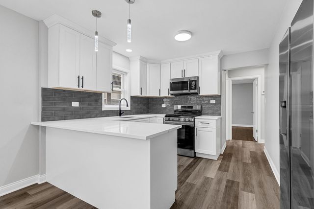 6037 S Mason Avenue, Chicago, IL 60638