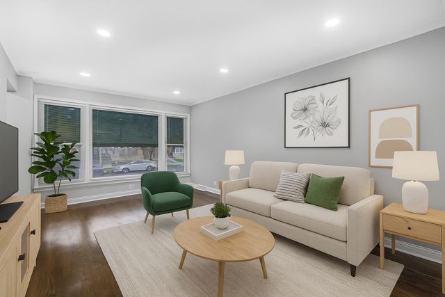 6037 S Mason Avenue, Chicago, IL 60638