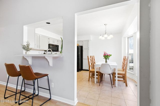 4210 Milo Dr, Louisville, KY 40218