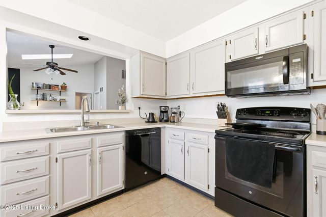 4210 Milo Dr, Louisville, KY 40218