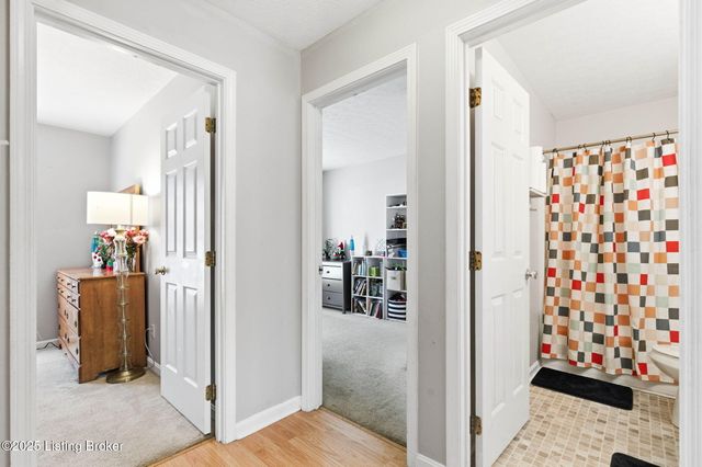 4210 Milo Dr, Louisville, KY 40218