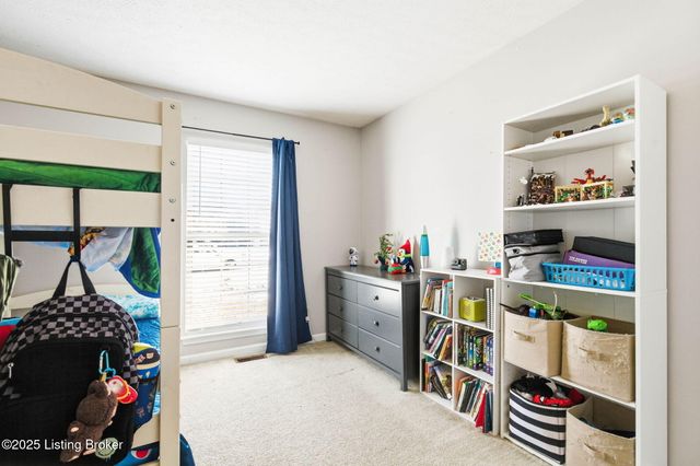 4210 Milo Dr, Louisville, KY 40218