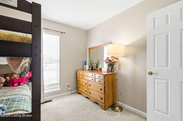 4210 Milo Dr, Louisville, KY 40218