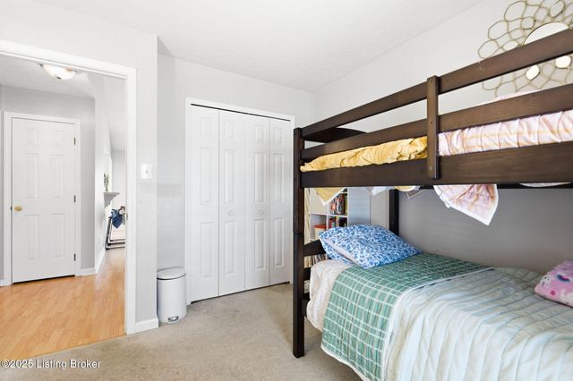 4210 Milo Dr, Louisville, KY 40218