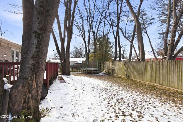 4210 Milo Dr, Louisville, KY 40218