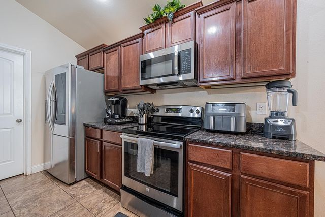 9901 McCraw, Odessa, TX 79765