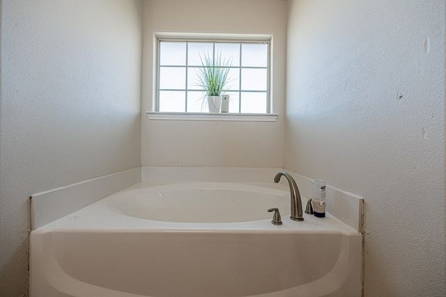 9901 McCraw, Odessa, TX 79765