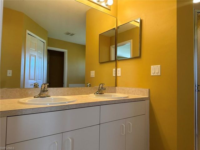 1915 SW 13th ST, Cape Coral, FL 33991