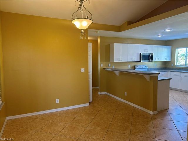 1915 SW 13th ST, Cape Coral, FL 33991