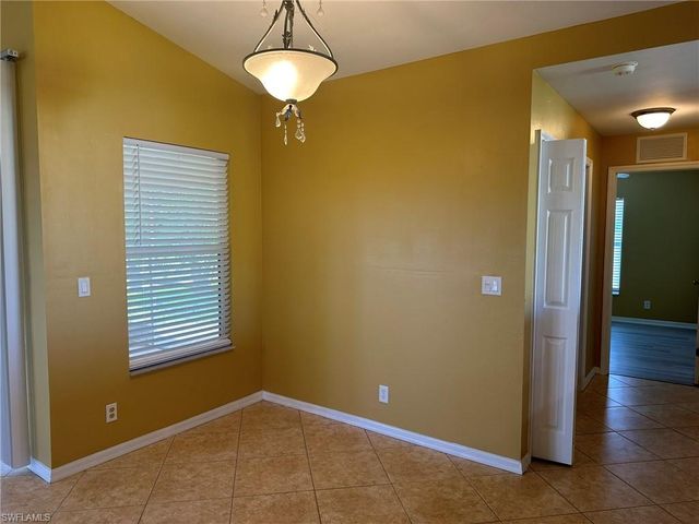 1915 SW 13th ST, Cape Coral, FL 33991