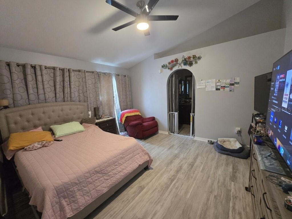 Image 14 of property listing at 7607 HARBOR LAKE DRIVE, Orlando, FL 32822