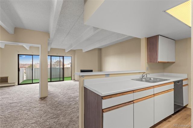 1011 S Ironton Street 303, Aurora, CO 80012