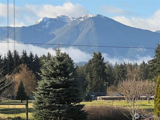 51 W Lancaster Lane, Port Angeles, WA 98362
