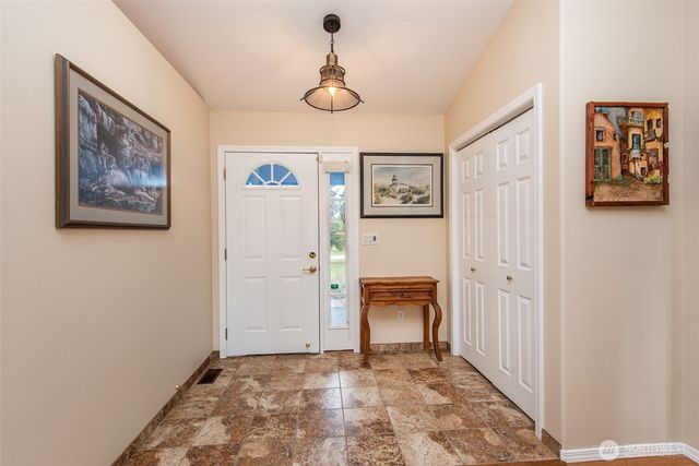 51 W Lancaster Lane, Port Angeles, WA 98362