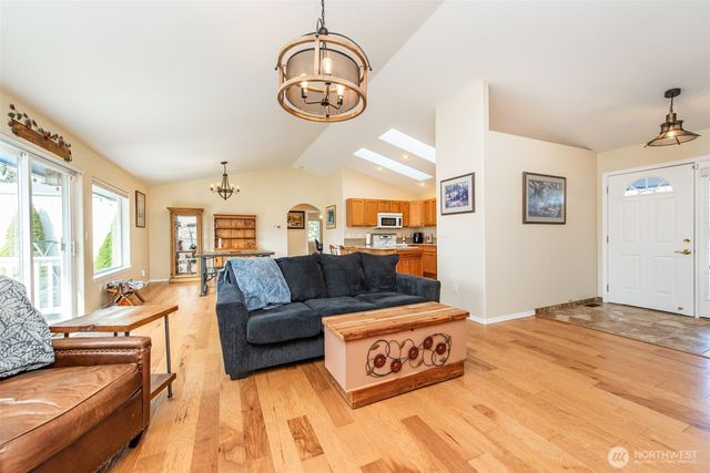 51 W Lancaster Lane, Port Angeles, WA 98362