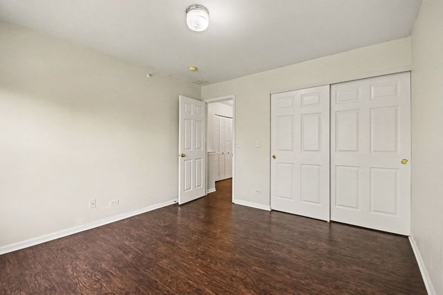 994 Kensington Drive, Northbrook, IL 60062