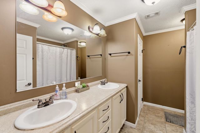 403 Holloway, Big Sandy, TX 75755