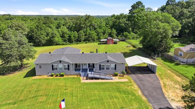 403 Holloway, Big Sandy, TX 75755