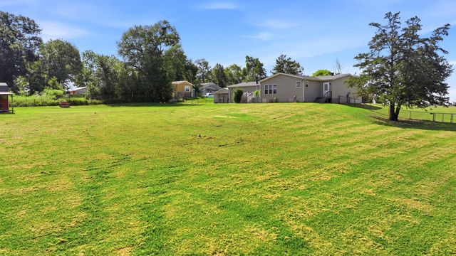 403 Holloway, Big Sandy, TX 75755