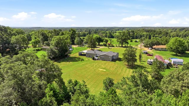 403 Holloway, Big Sandy, TX 75755