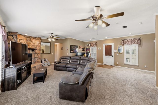 403 Holloway, Big Sandy, TX 75755