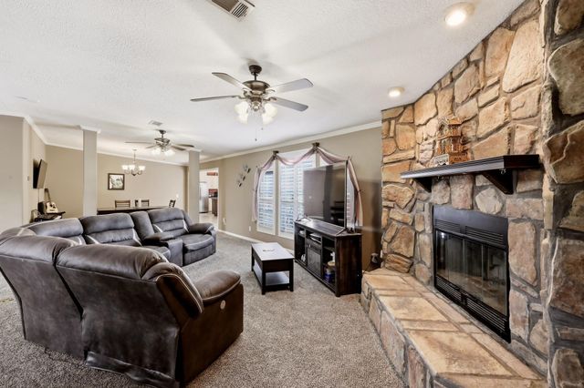 403 Holloway, Big Sandy, TX 75755