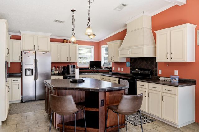 403 Holloway, Big Sandy, TX 75755