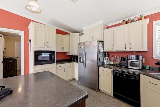 403 Holloway, Big Sandy, TX 75755