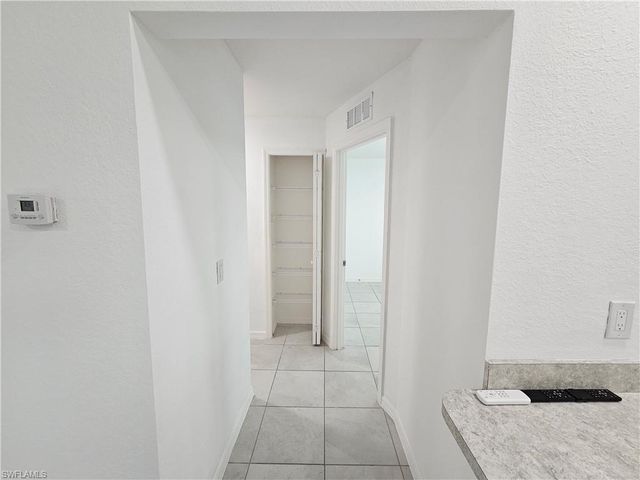 2523 NE 6th PL, Cape Coral, FL 33909