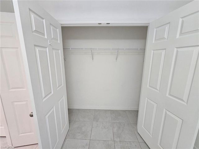 2523 NE 6th PL, Cape Coral, FL 33909