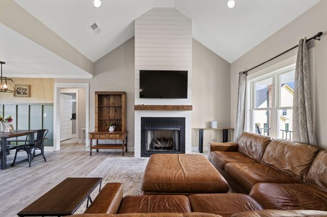 120 Mel Mcdaniel Road, Ringgold, GA 30736