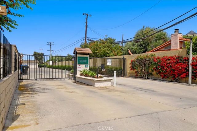 13951 Falmouth Walk, Westminster, CA 92683