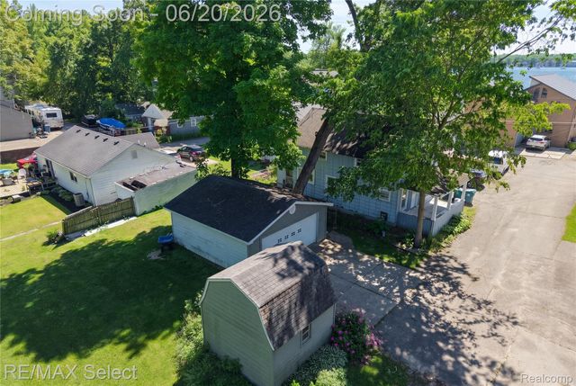 13022 Cussewago Drive, Fenton Charter Township, MI 48430