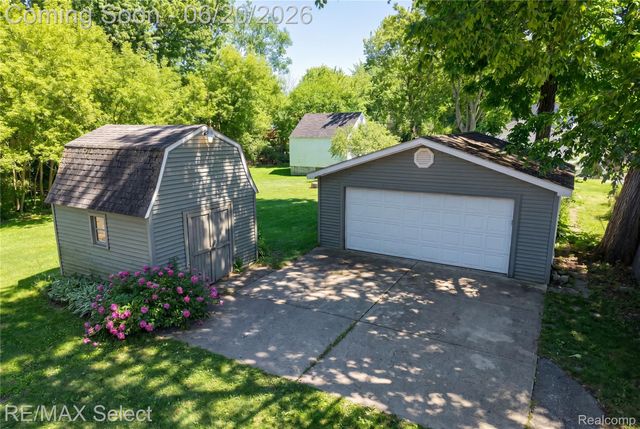 13022 Cussewago Drive, Fenton Charter Township, MI 48430