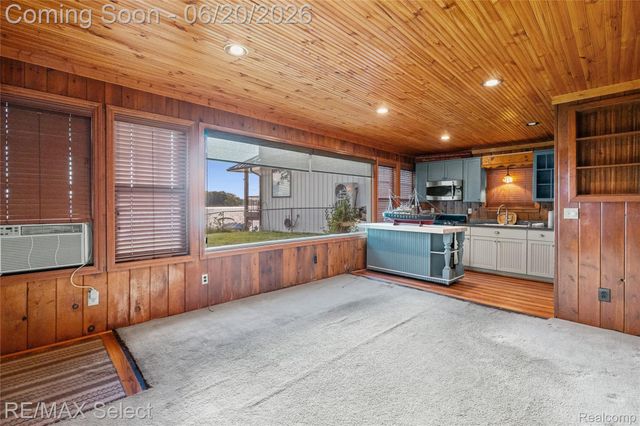 13022 Cussewago Drive, Fenton Charter Township, MI 48430