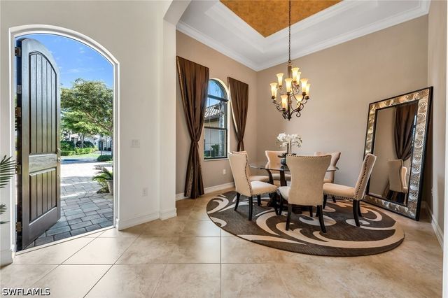 7296 Lantana CIR, Naples, FL 34119