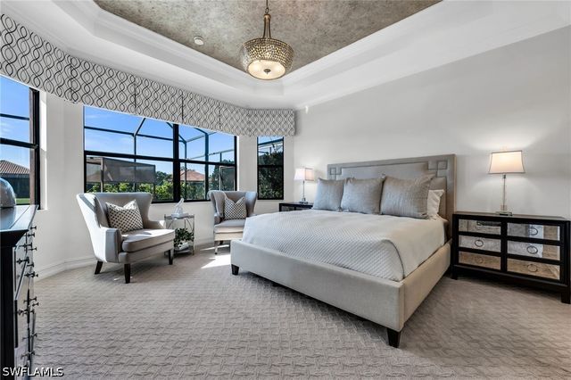 7296 Lantana CIR, Naples, FL 34119