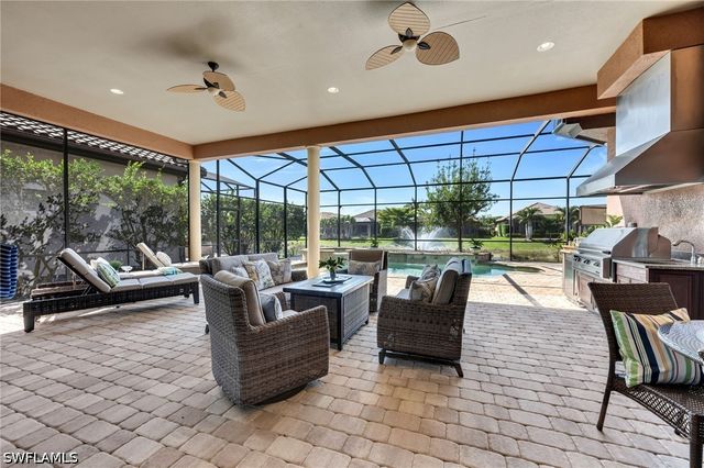 7296 Lantana CIR, Naples, FL 34119