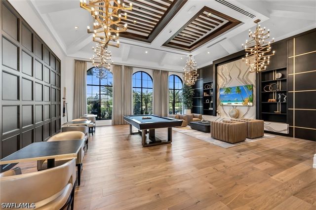 7296 Lantana CIR, Naples, FL 34119