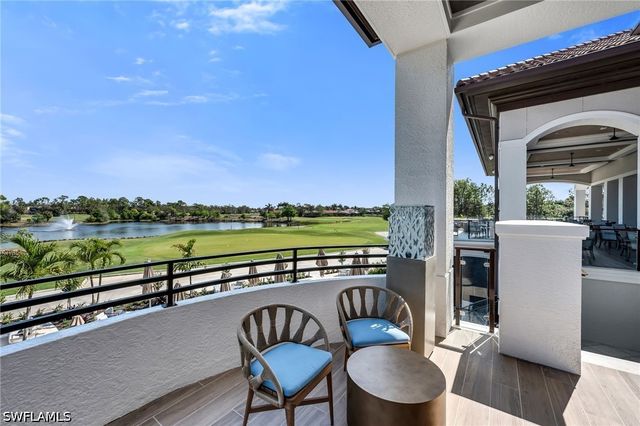 7296 Lantana CIR, Naples, FL 34119