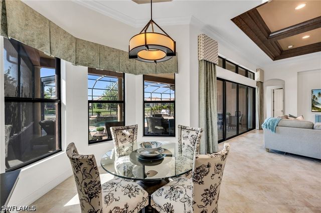 7296 Lantana CIR, Naples, FL 34119